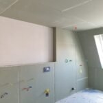 Trockenbauarbeiten in Mannheim - Verkleidung von Sanitärinstallationen sowie Dachschrägen, abgehängte Decke