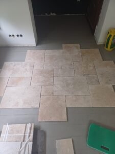 Estrich, Fußbodenheizung und Naturstein-Bodenfliesen in Heidelberg - Vorbereitung vor der Verlegung